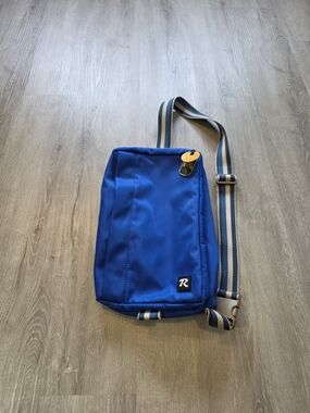 R.Riviter Revell Shoulder Nylon Bag 12" X 8" Hiking Outdoor Unisex Conceal